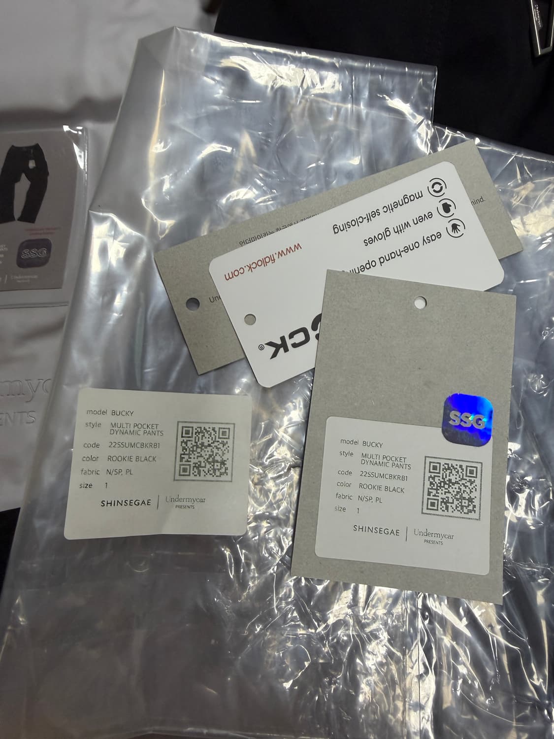 언더마이카 신세계콜라보 버키 루키블랙 사이즈1 상품이미지2