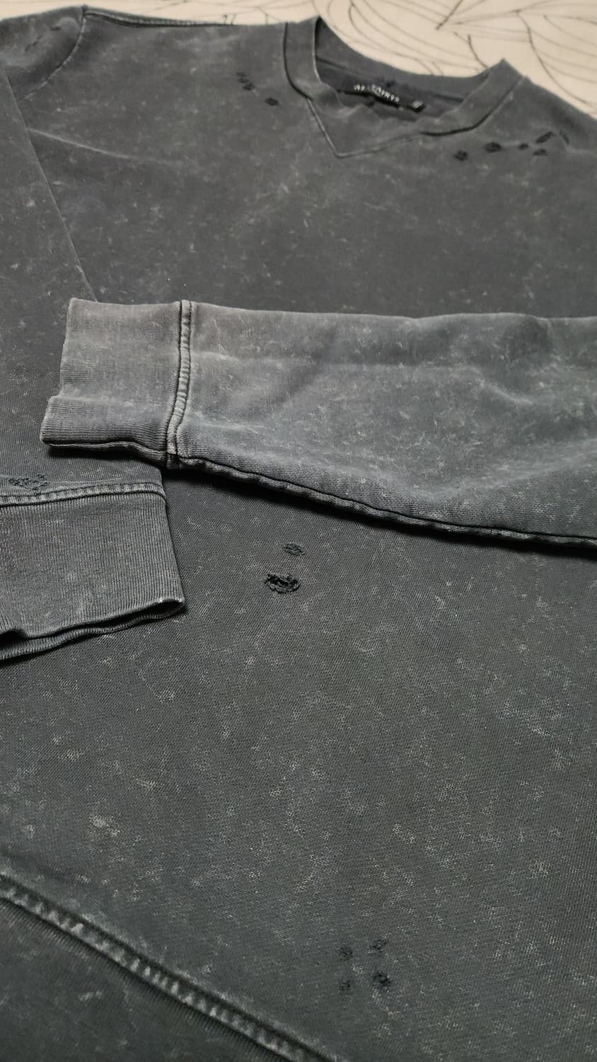 올세인츠 스톤워싱 데미지드 맨투맨 세미오버핏 L 105 상품이미지4