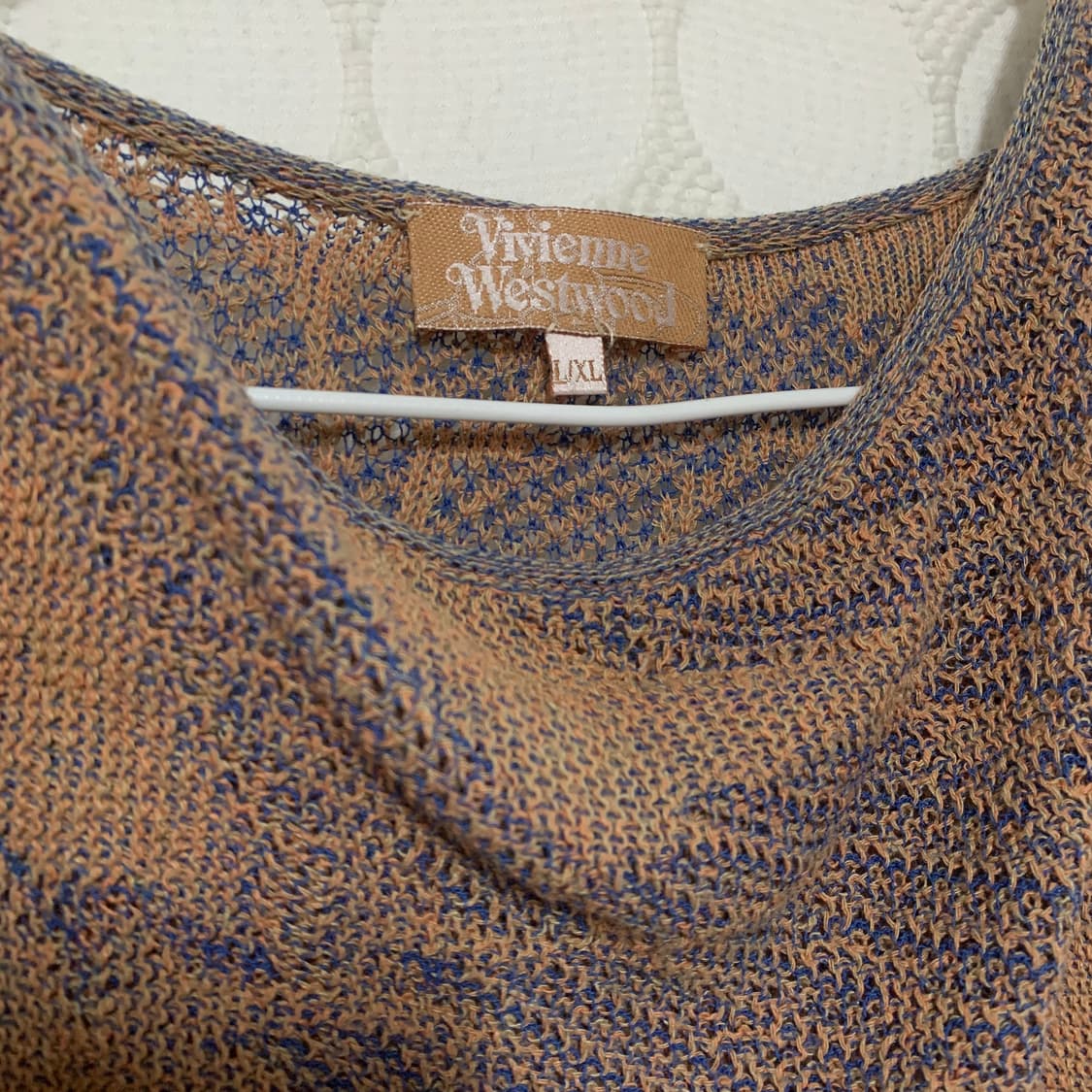 비비안 웨스트우드 니트 비대칭 슬리브리스 탑 상품이미지6