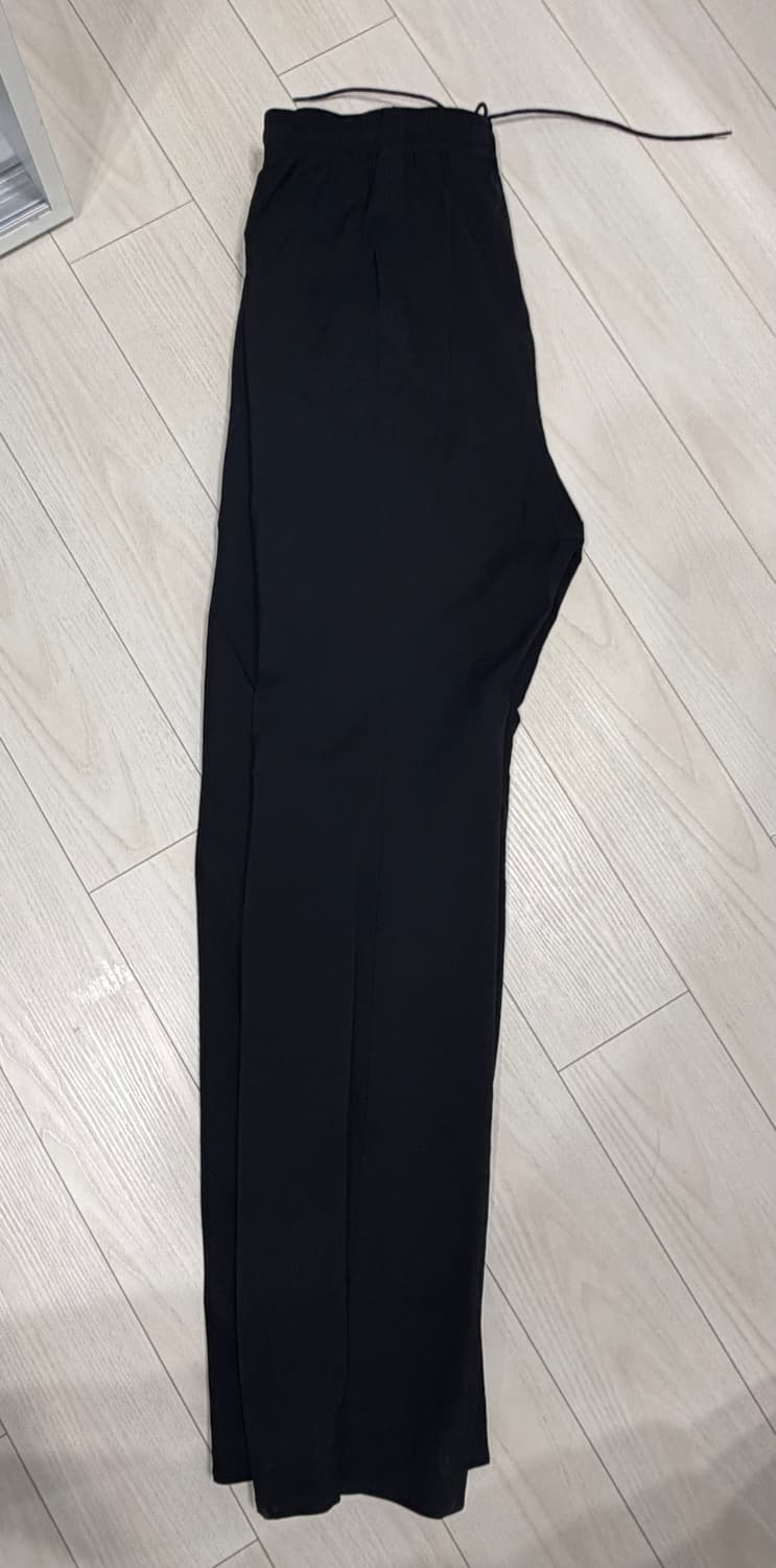 발렌시아가 나일론 트랙팬츠 미착용 상품이미지2