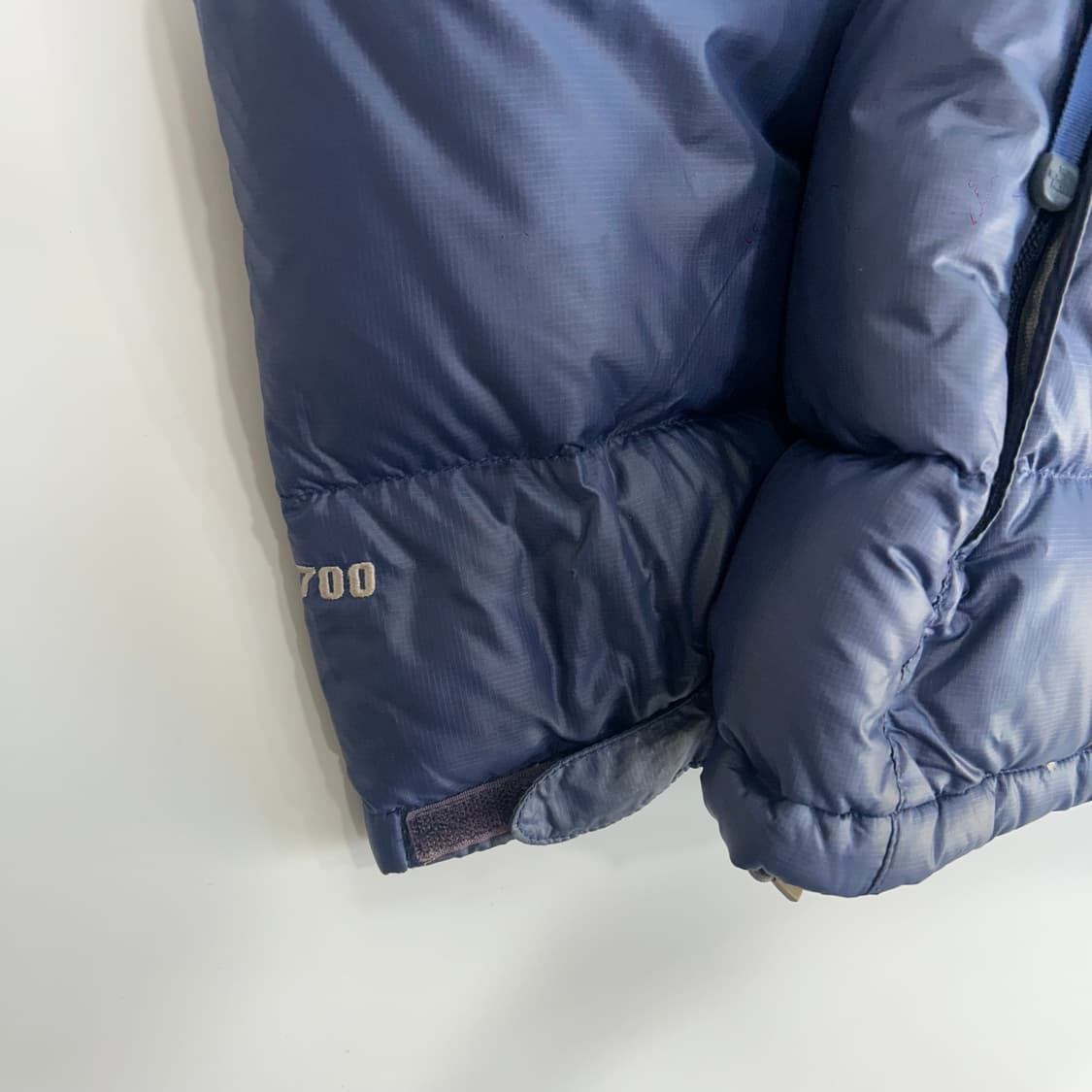 The north face 노스페이스 700 딥블루 눕시푸처 구스패딩   상품이미지4