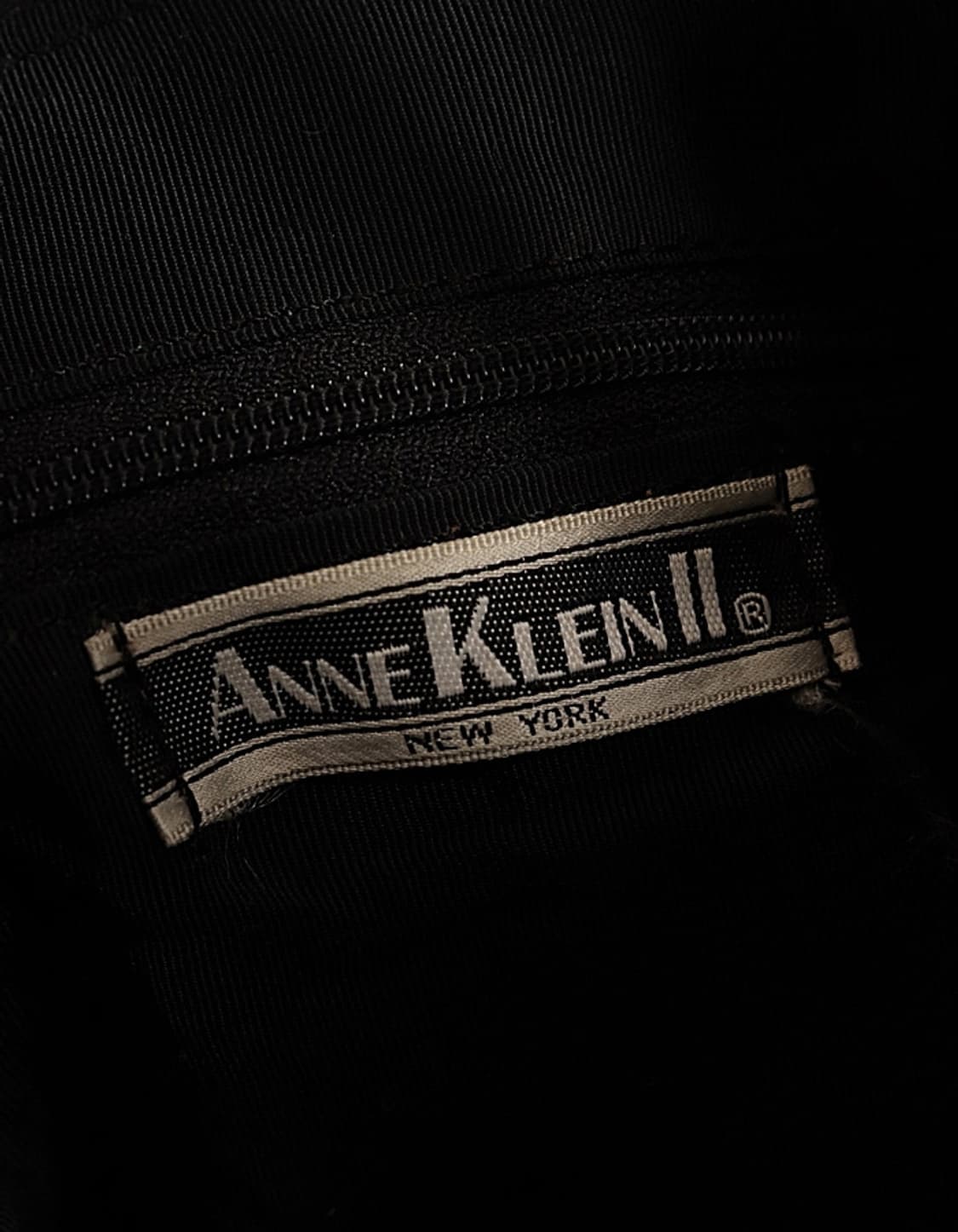 ANNE KLEIN II Leather Bucket Bag 상품이미지7