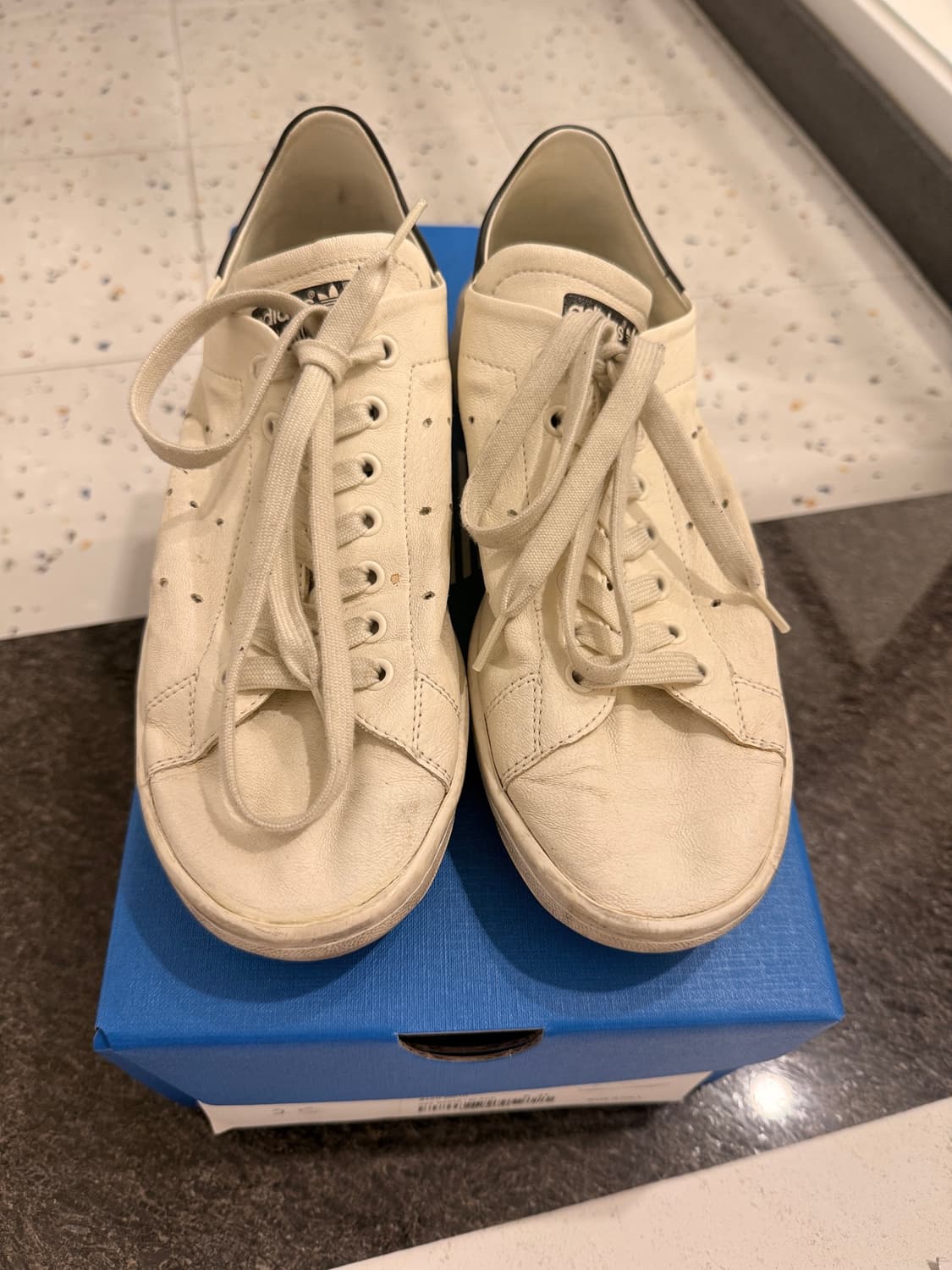 [41] 발렌시아가 아디다스 스탠스미스 상품이미지1