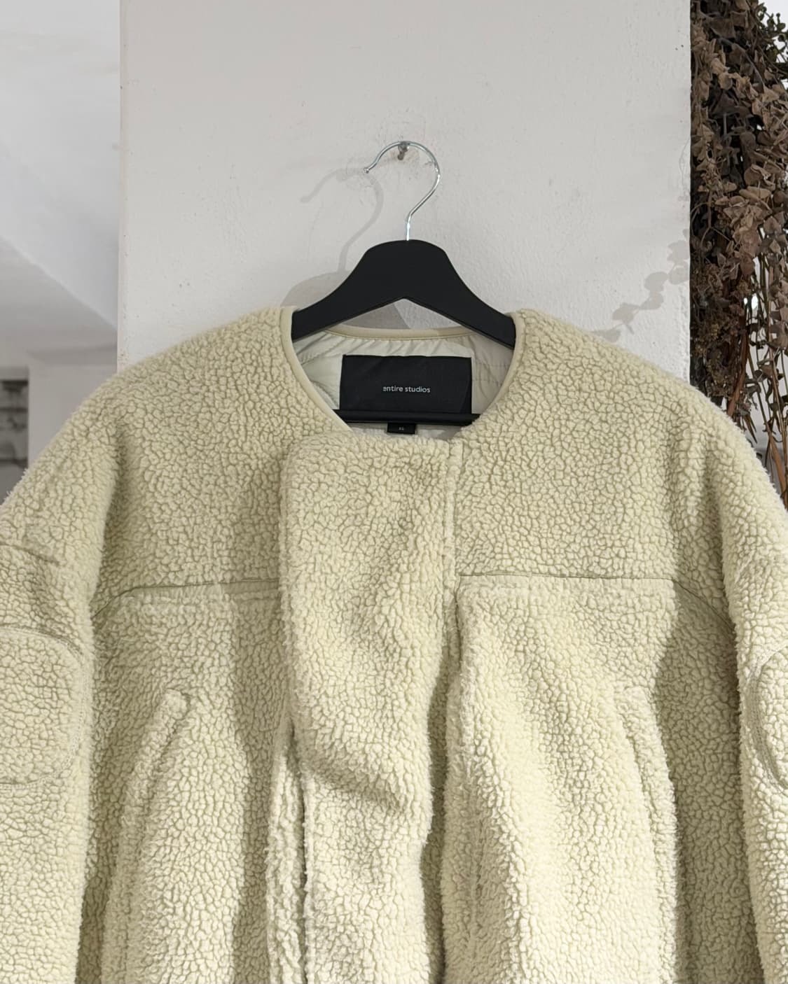 엔타이어 스튜디오 아이보리 듄 플러피 오버코트 상품이미지4