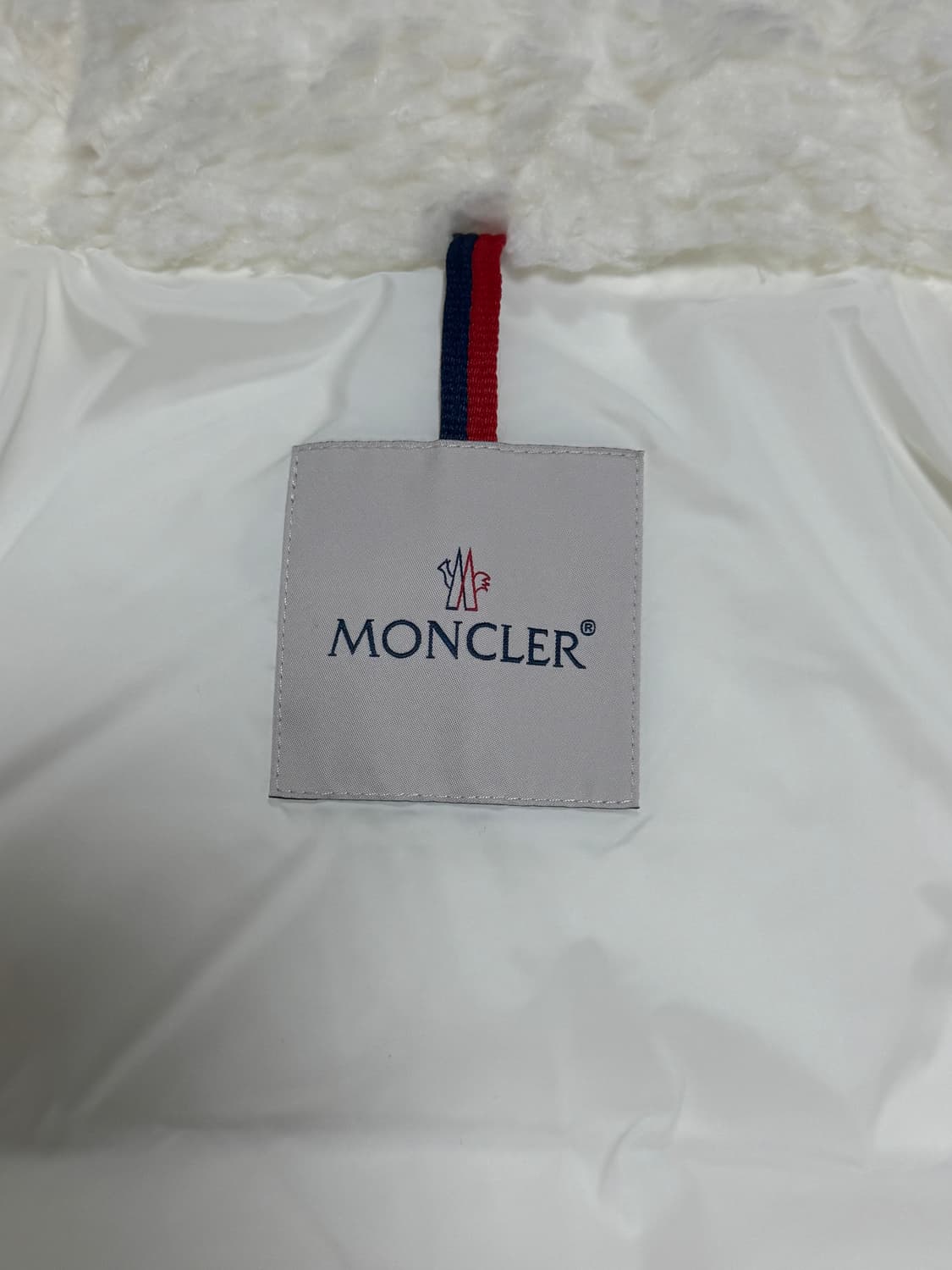 (새상품)몽클레어다운패딩(정품) 상품이미지5