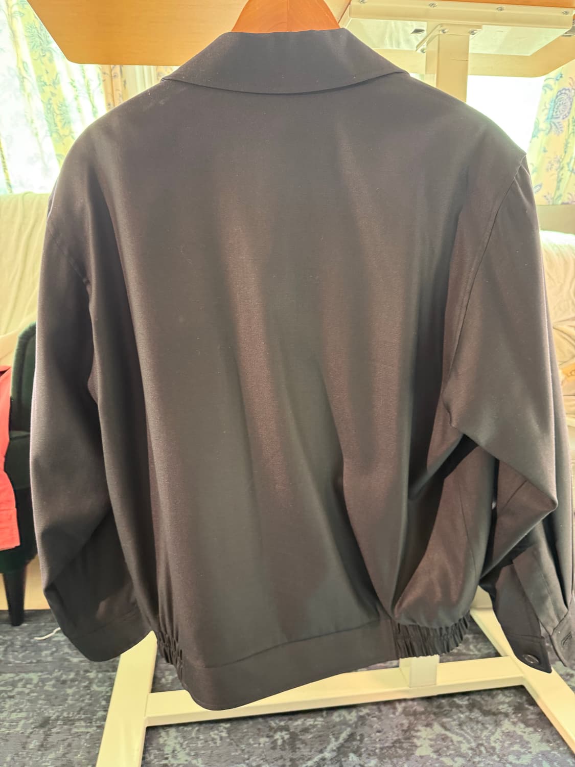 입생로랑 울 블루종 100 다크네이비 색상 상태 최상 상품이미지4