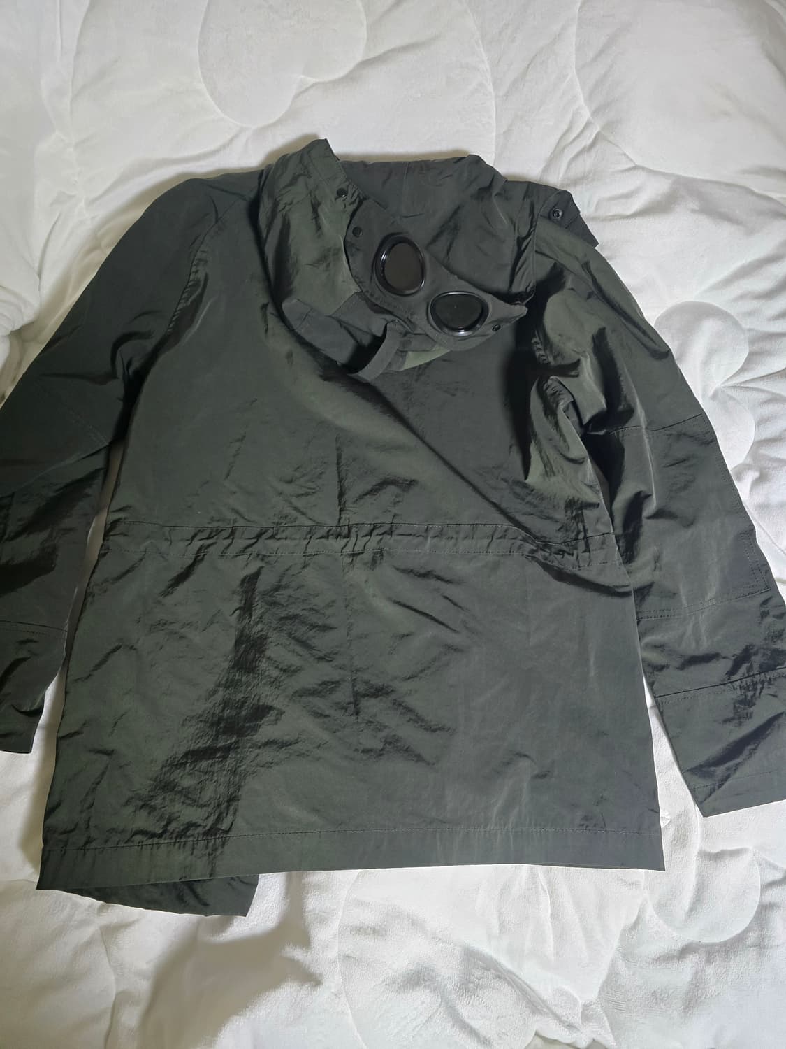 C.P. 컴퍼니 고글 렌즈 필드 재킷 (100사이즈,딥카키) 상품이미지6