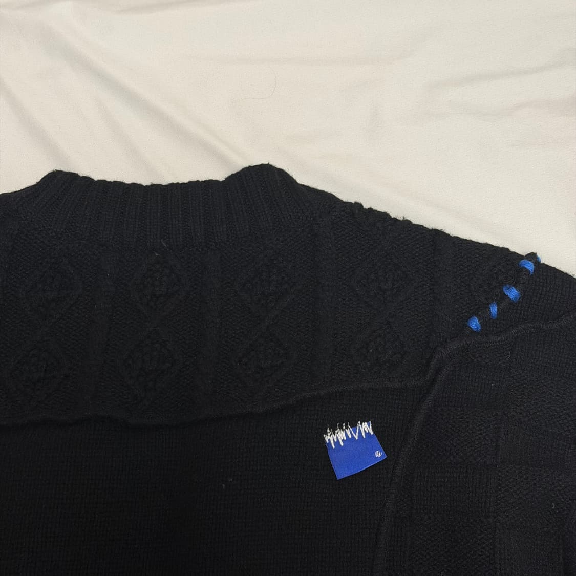 자라 x 아더에러 니트 블랙 상품이미지1