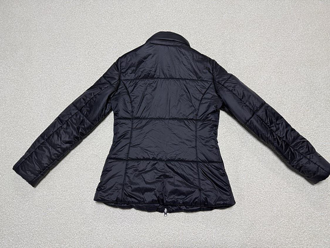 엠폴리오 알마니 경량패딩 여성용 95호 66사이즈 상품이미지3