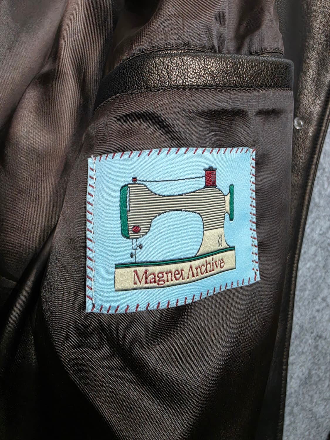 마그넷 아카이브 오버핏 미니멀무드 비건 레더 자켓 가죽 자켓 브라운 상품이미지9