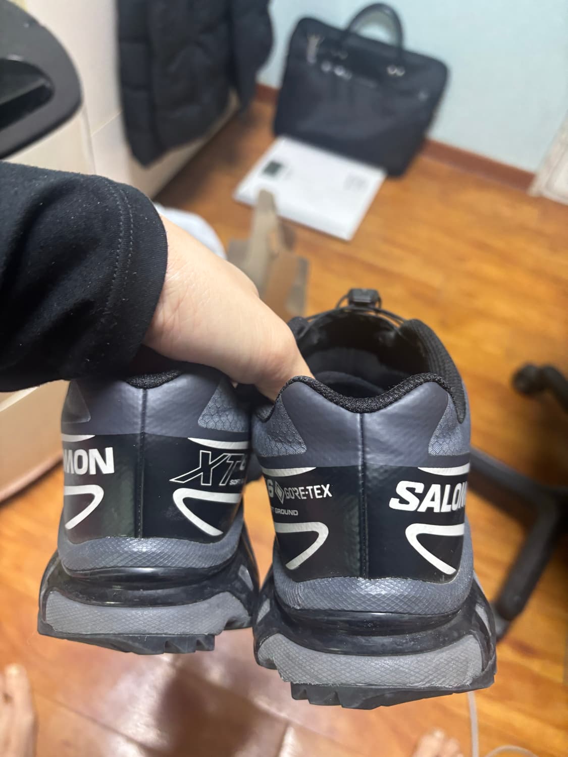 살로몬 XT-6 고어텍스 에보니 270사이즈 새상품급 판매 상품이미지7