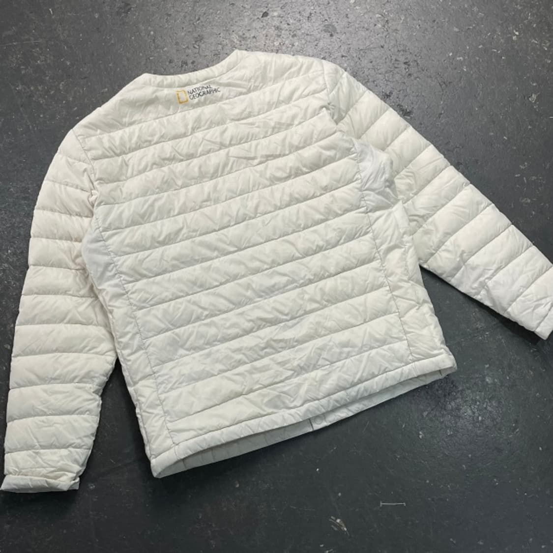100 내셔널지오그래픽 경량패딩  상품이미지7