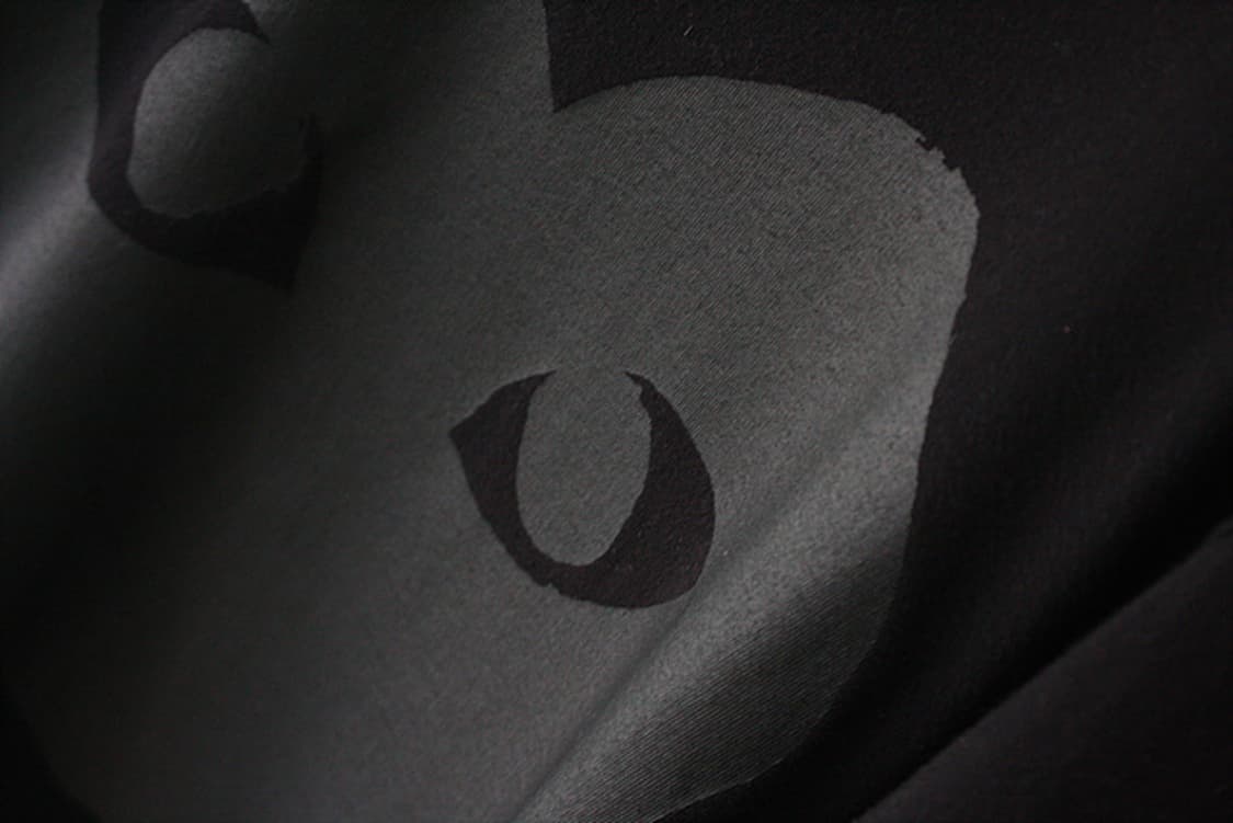 COMME DES GARCONS 플레이 꼼데가르송 빅하트 블랙 반팔티셔츠 상품이미지9