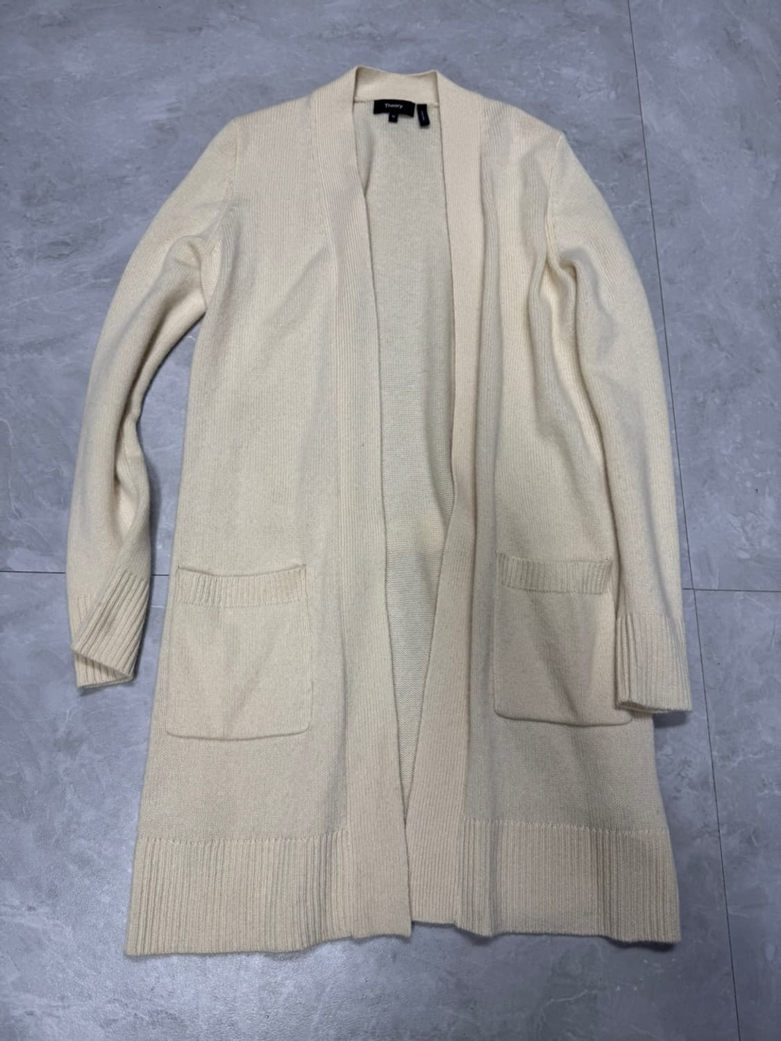 띠어리 캐시미어  상품이미지1