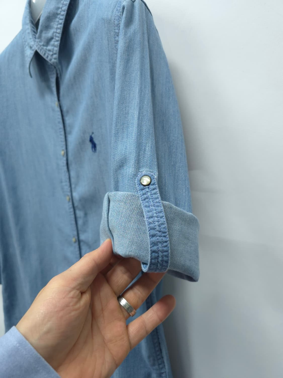 폴로 랄프로렌 슬림핏 샴브레이 라이트 데님 셔츠 원피스(55~55반) 상품이미지7