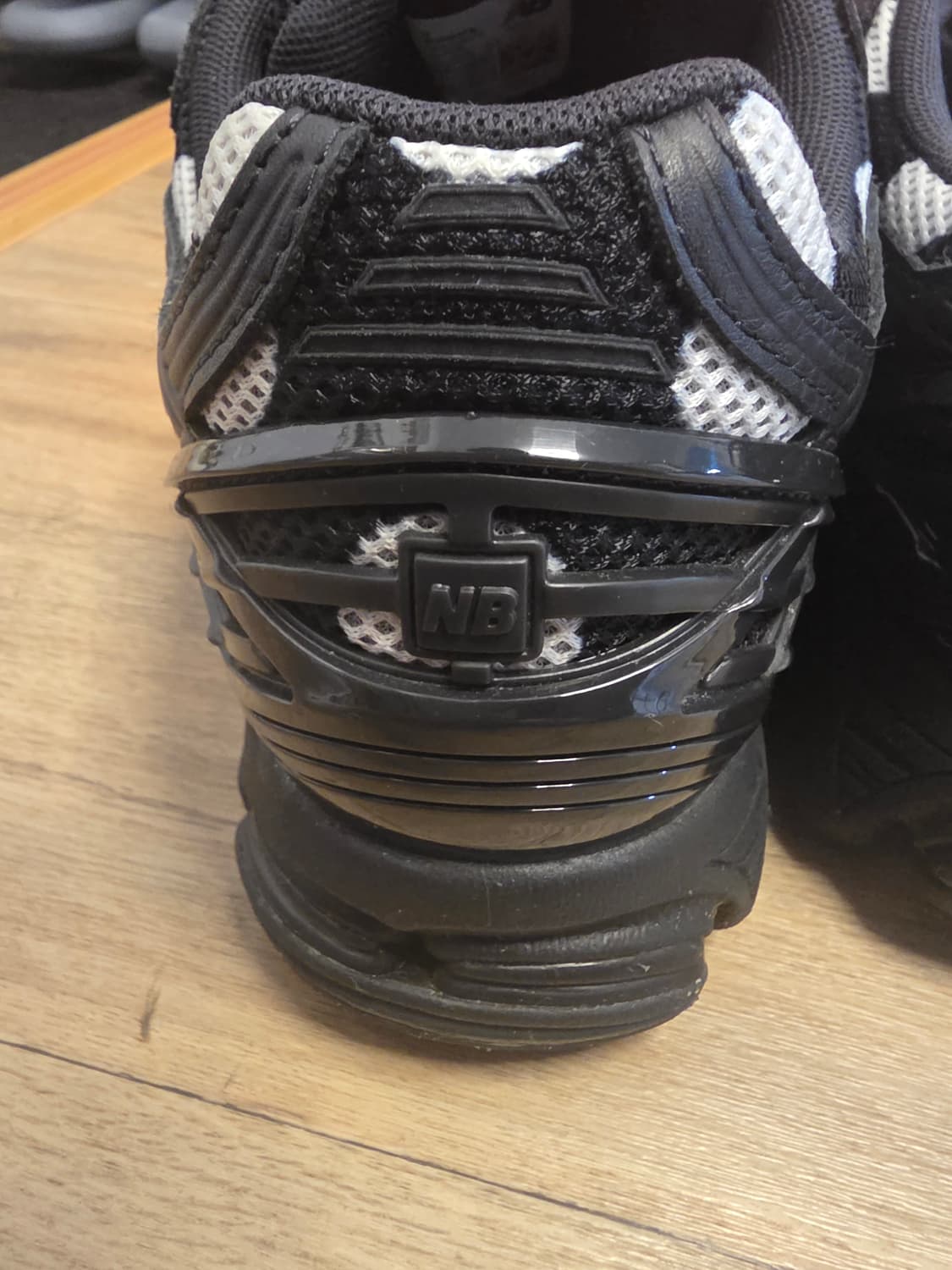 뉴발란스 1906r 점박이 상품이미지3