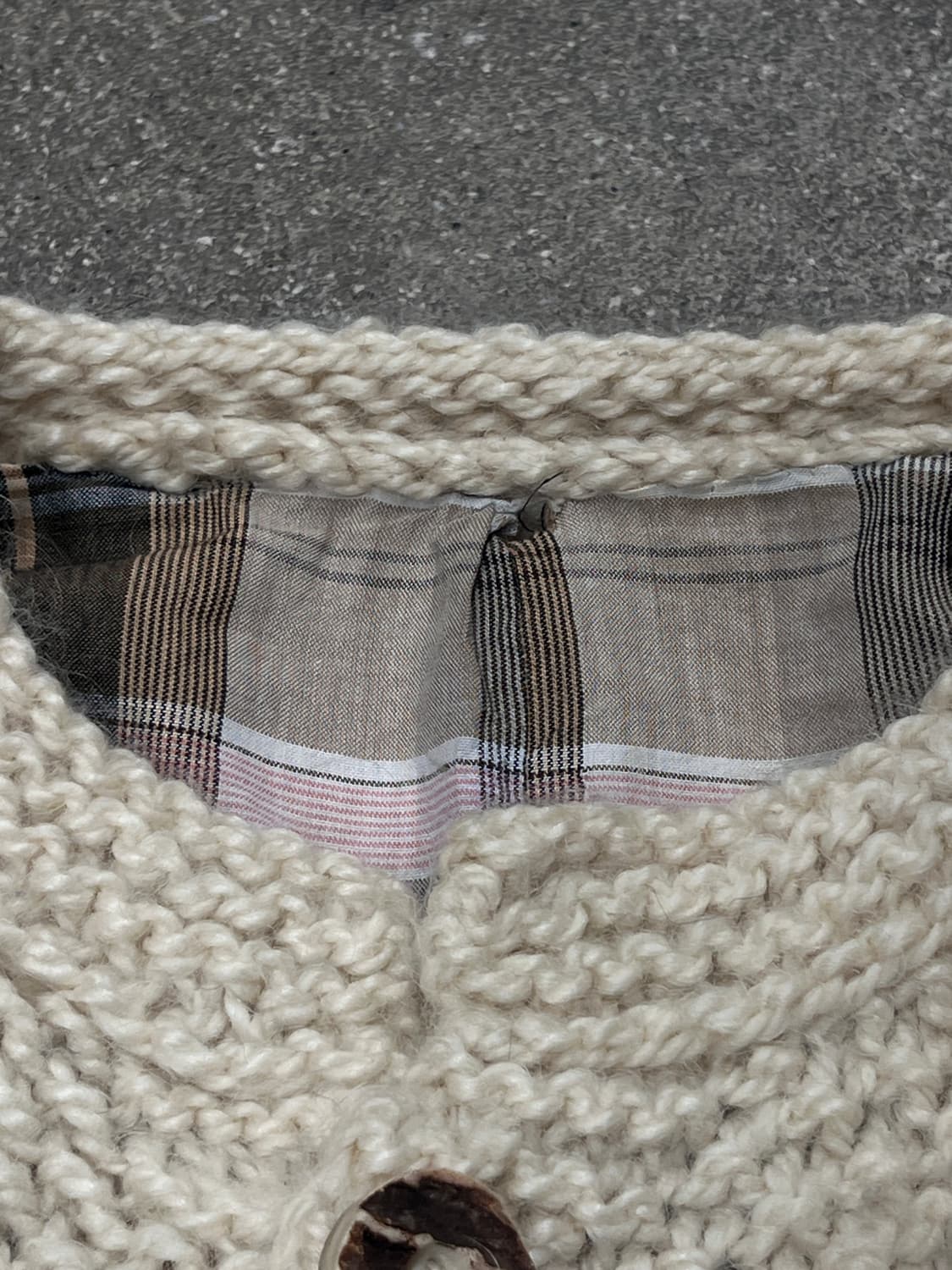 티롤리안 핸드메이드 케이블 헤비울 니트 가디건 상품이미지7