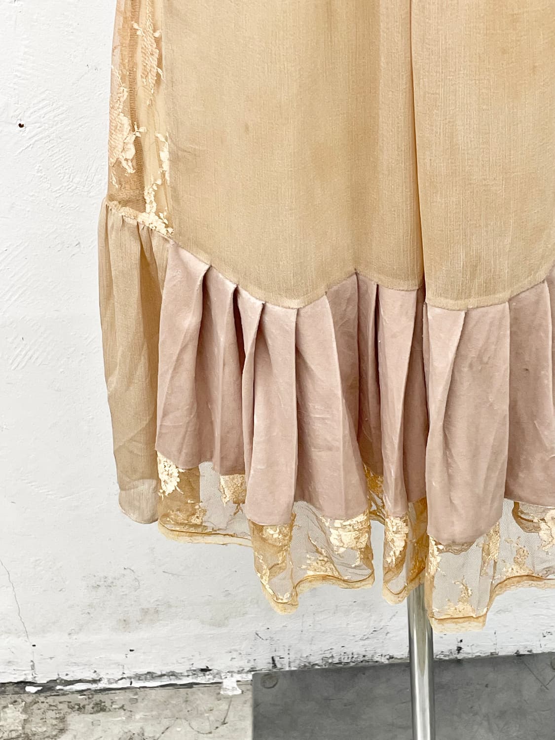 레이스 디테일 버튼 원피스 상품이미지3