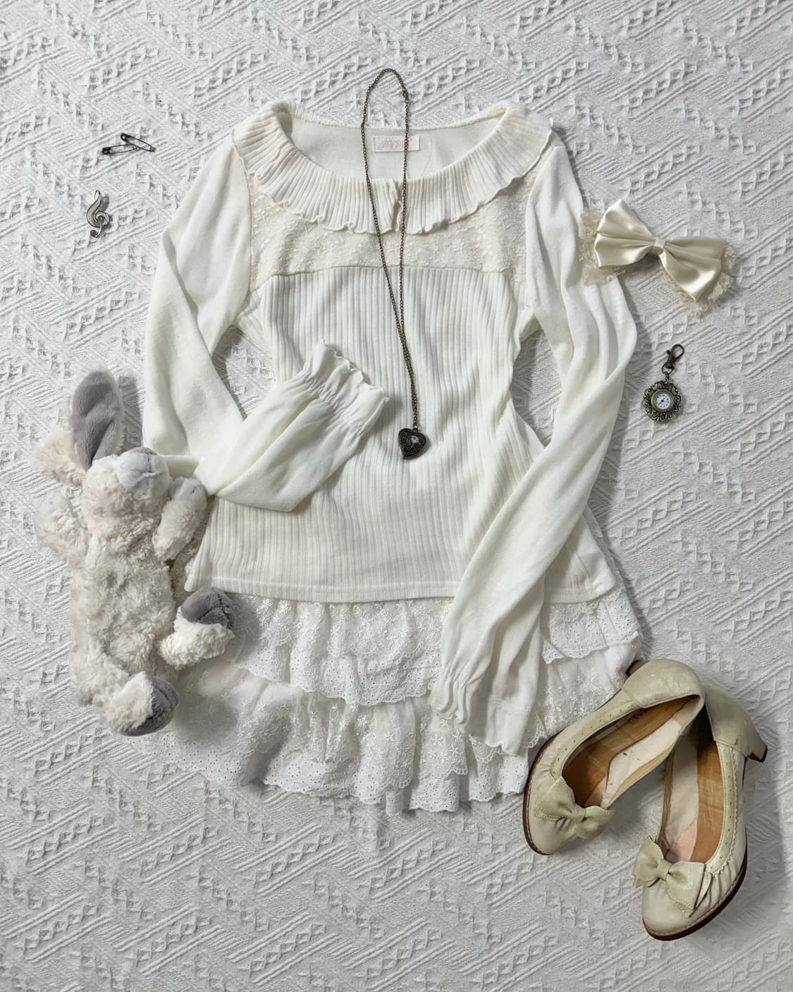 리즈리사 레이스 러플 디테일 니트 상품이미지1