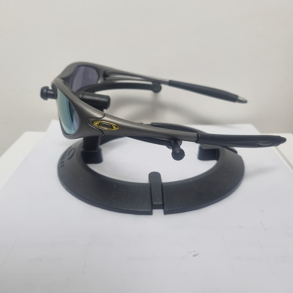 오클리 미뉴트1.0 티타늄그레이 상품이미지6