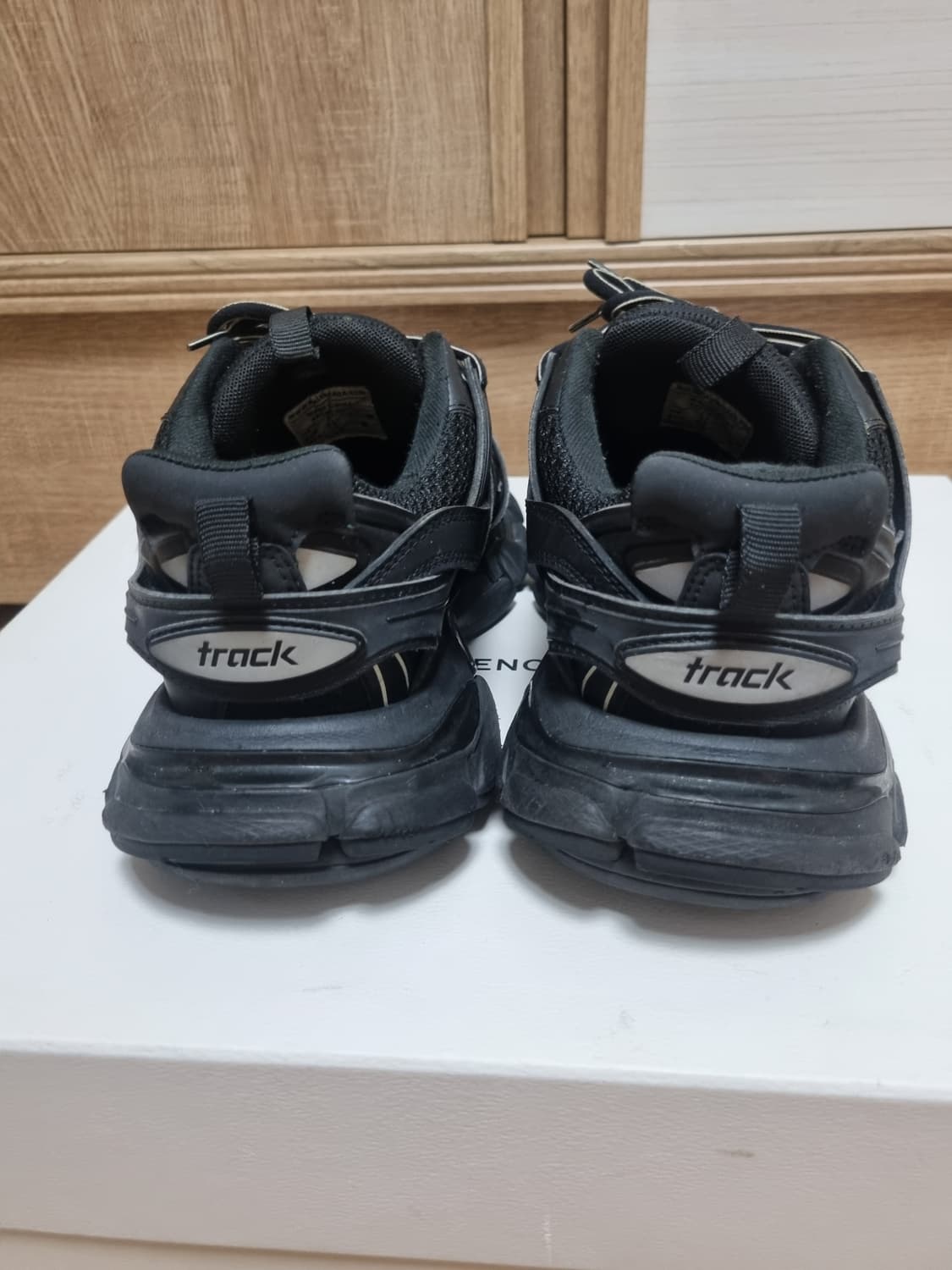 발렌시아가 트랙 블랙 40사이즈 상품이미지3