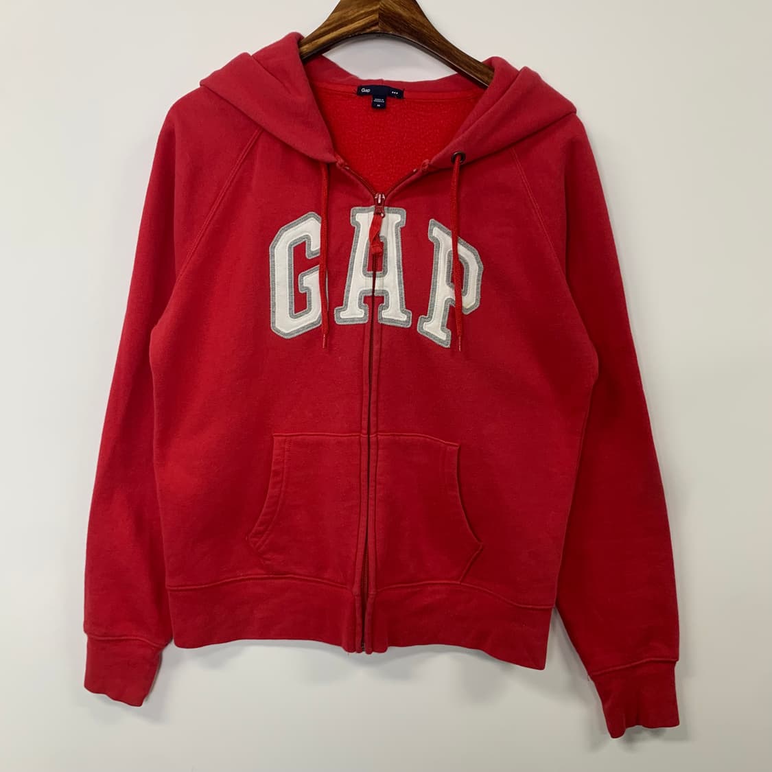 Gap 갭 레드 후드집업 상품이미지2