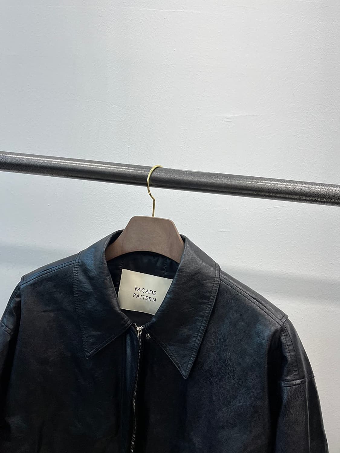 여) 파사드패턴 레더 오버 블루종자켓  상품이미지4