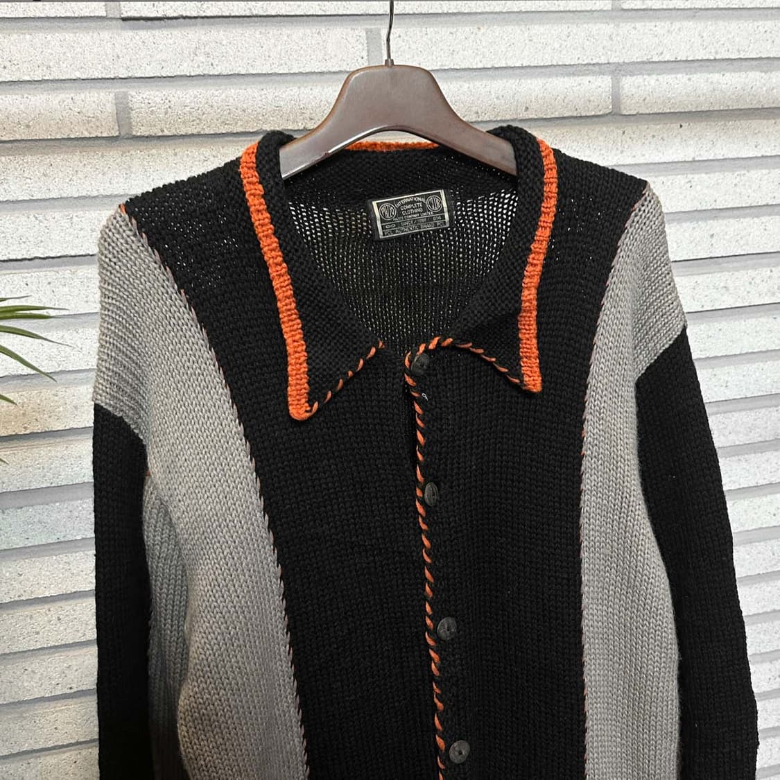 JPN VINTAGE 니트 가디건 카라넥 투포켓 스티치 디테일 블랙 상품이미지4