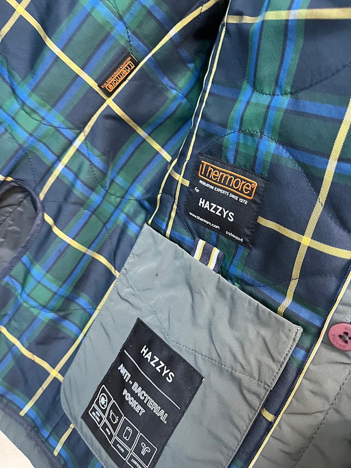 100) 헤지스 내피 봄자켓  상품이미지8