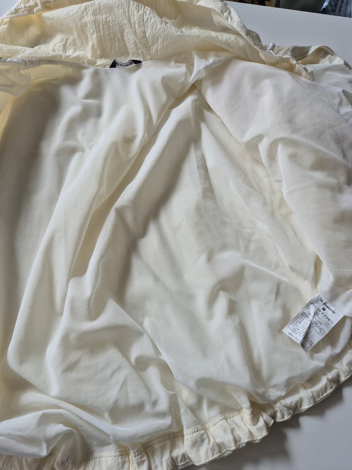 젝시믹스 아이보리 바람막이 후드 집업 상품이미지8