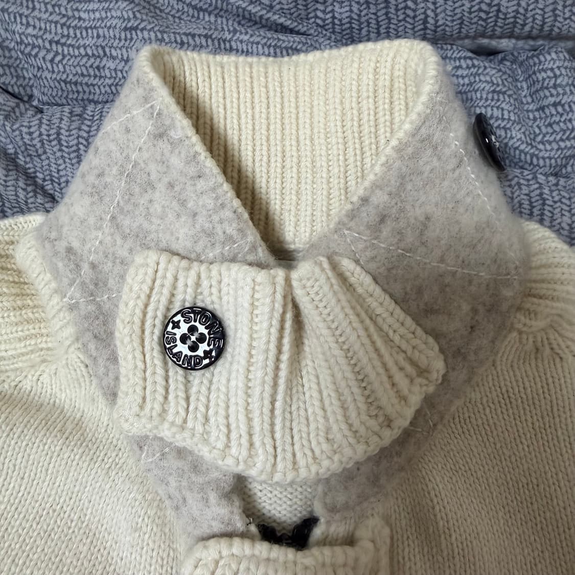 스톤아일랜드 니트 가디건 m사이즈 상품이미지3