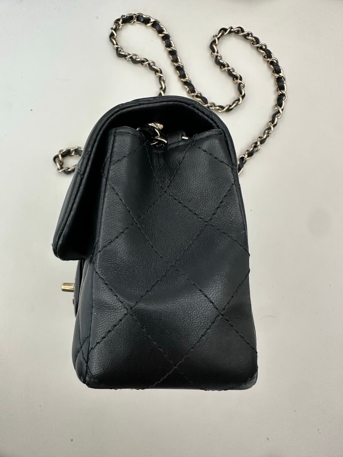 [os] 샤넬 뉴미니 클래식 샴페인골드 내장칩 상품이미지2