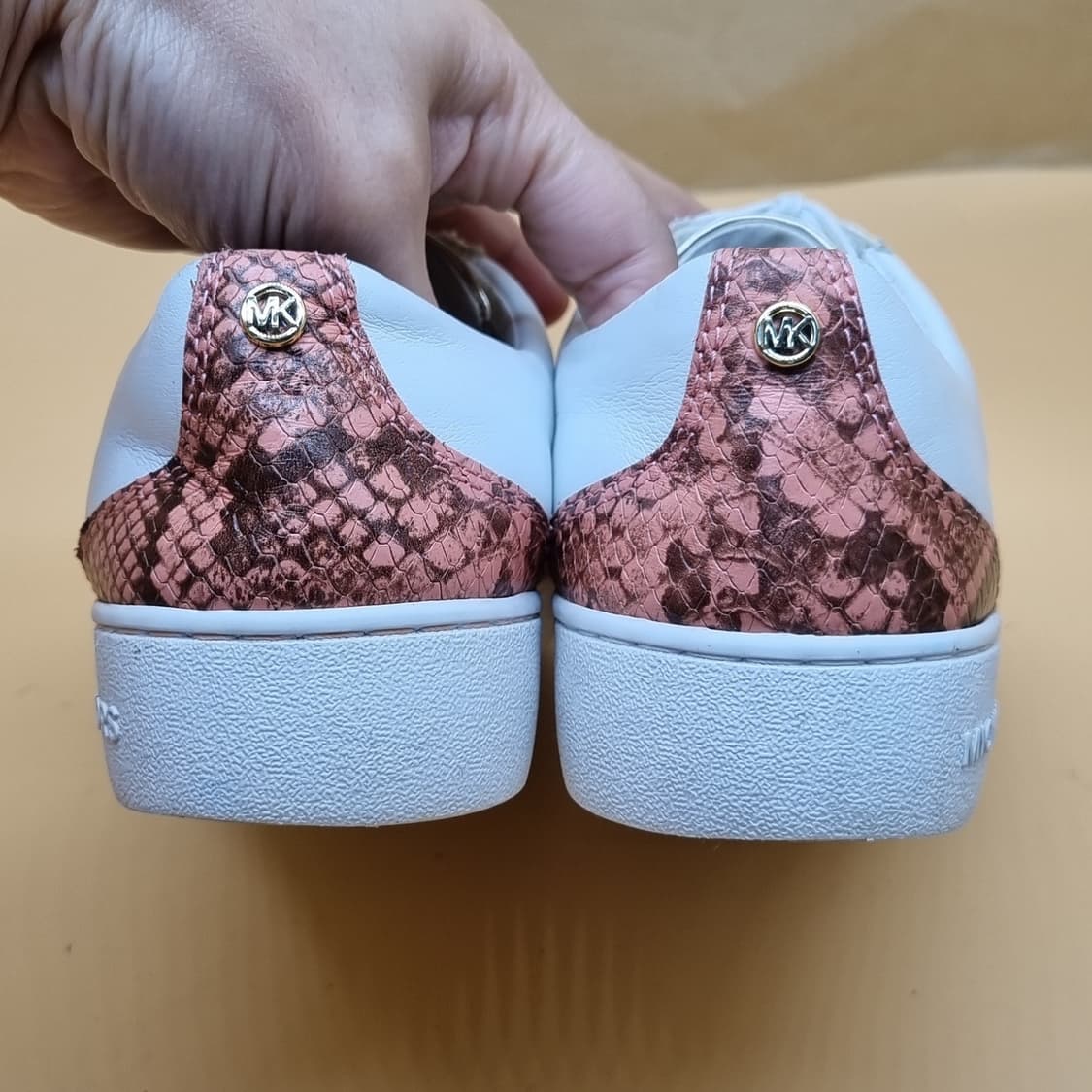 코치 여성가죽 스니커즈6m 230 상품이미지4