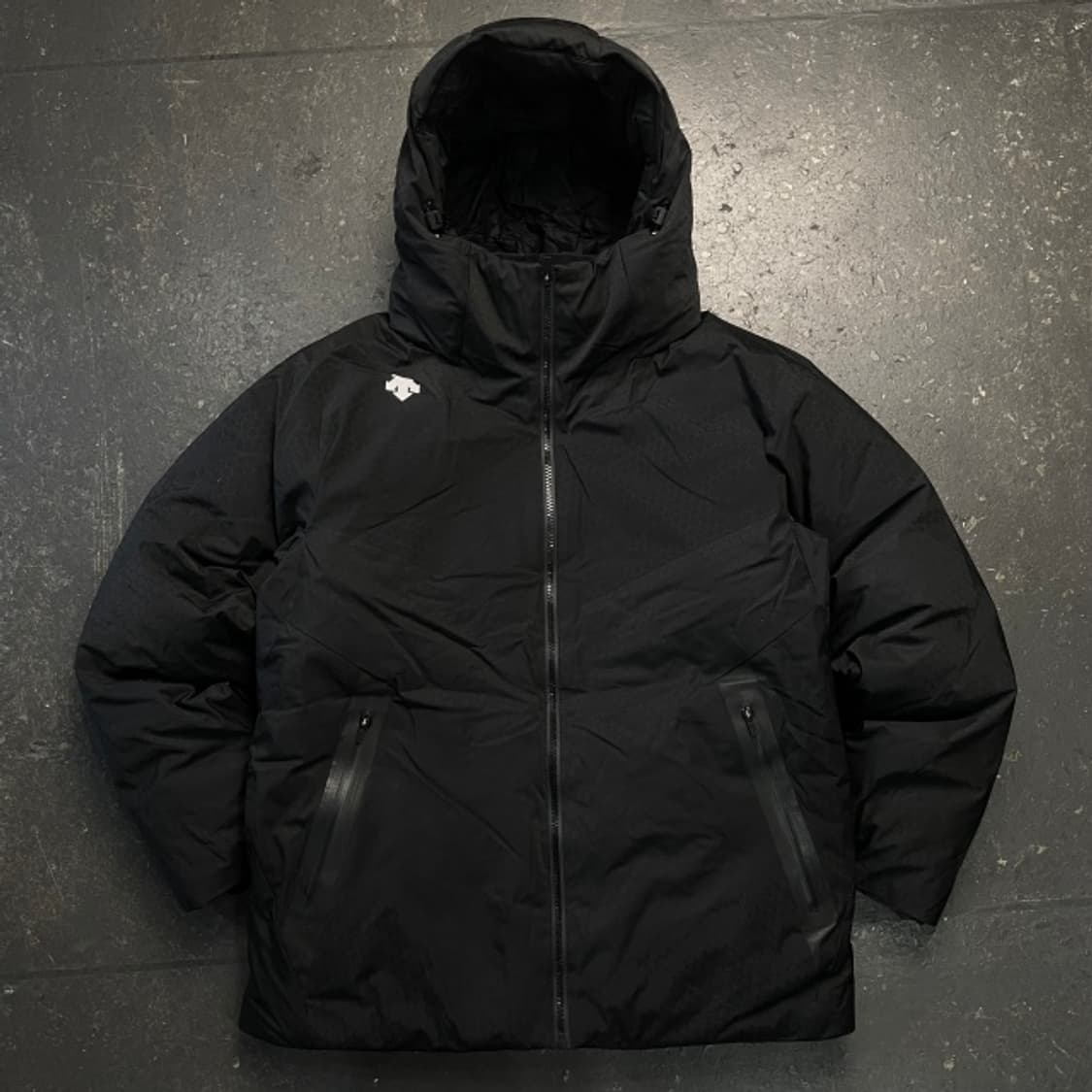 100 데상트 패딩 상품이미지1