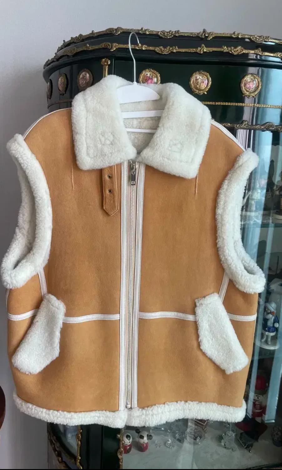 리얼 양털 스웨이드 조끼 상품이미지1