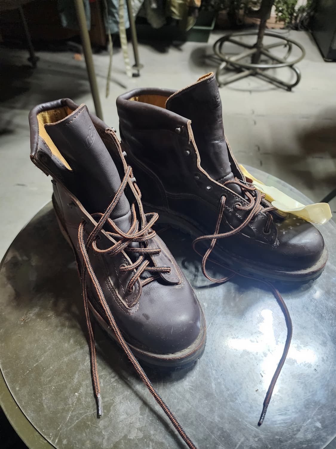 대너 익스플로러 고어텍스 부츠 브라운 색상 상품이미지2