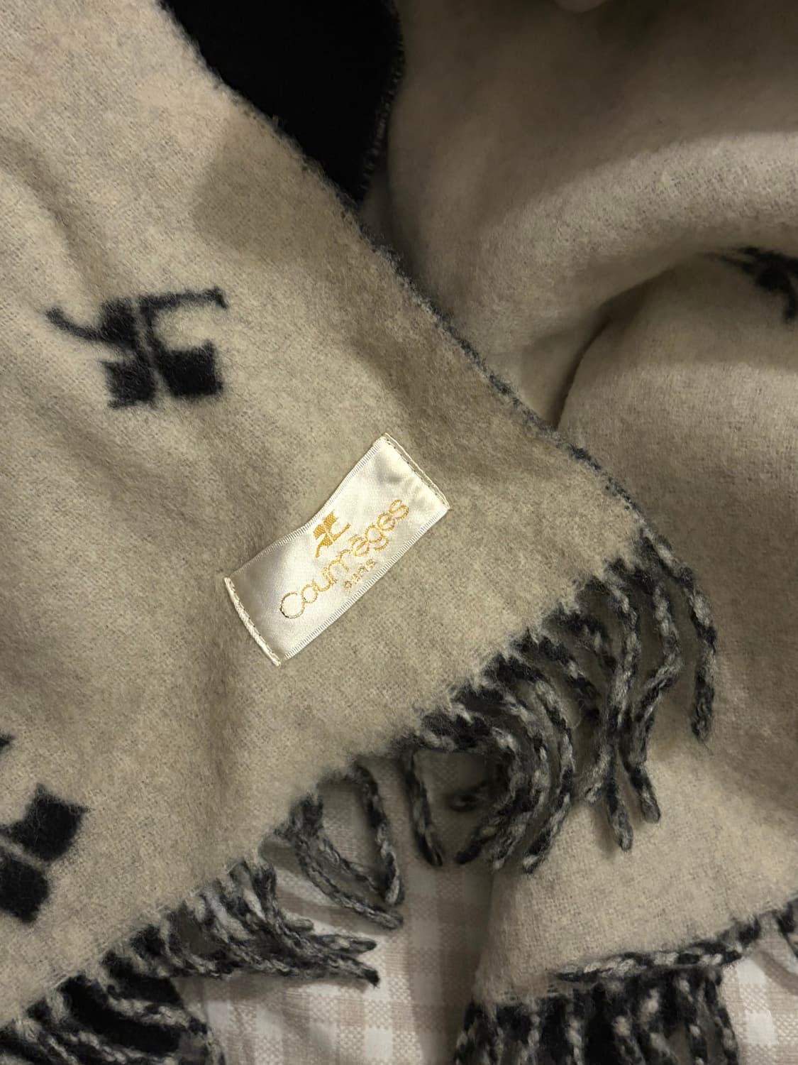 꾸레쥬 머플러 상품이미지3