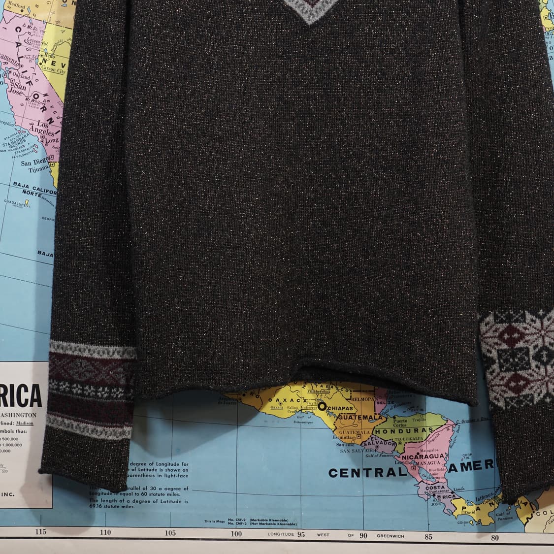 Kolor 컬러 비대칭 니트 상품이미지4