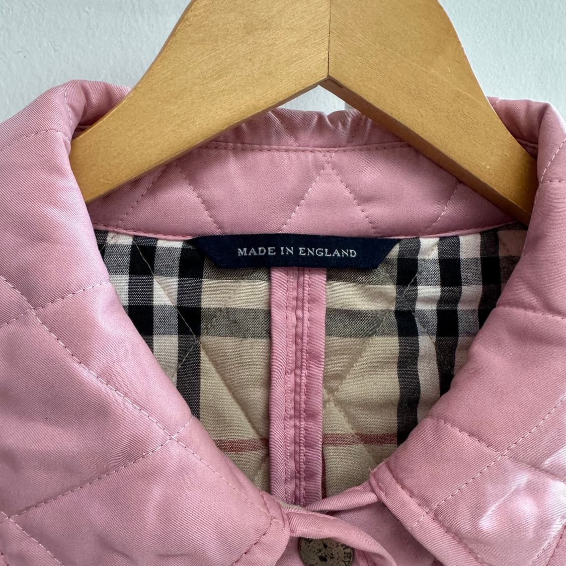 버버리 영국판 우유핑크 체크 퀼팅 자켓 상품이미지5