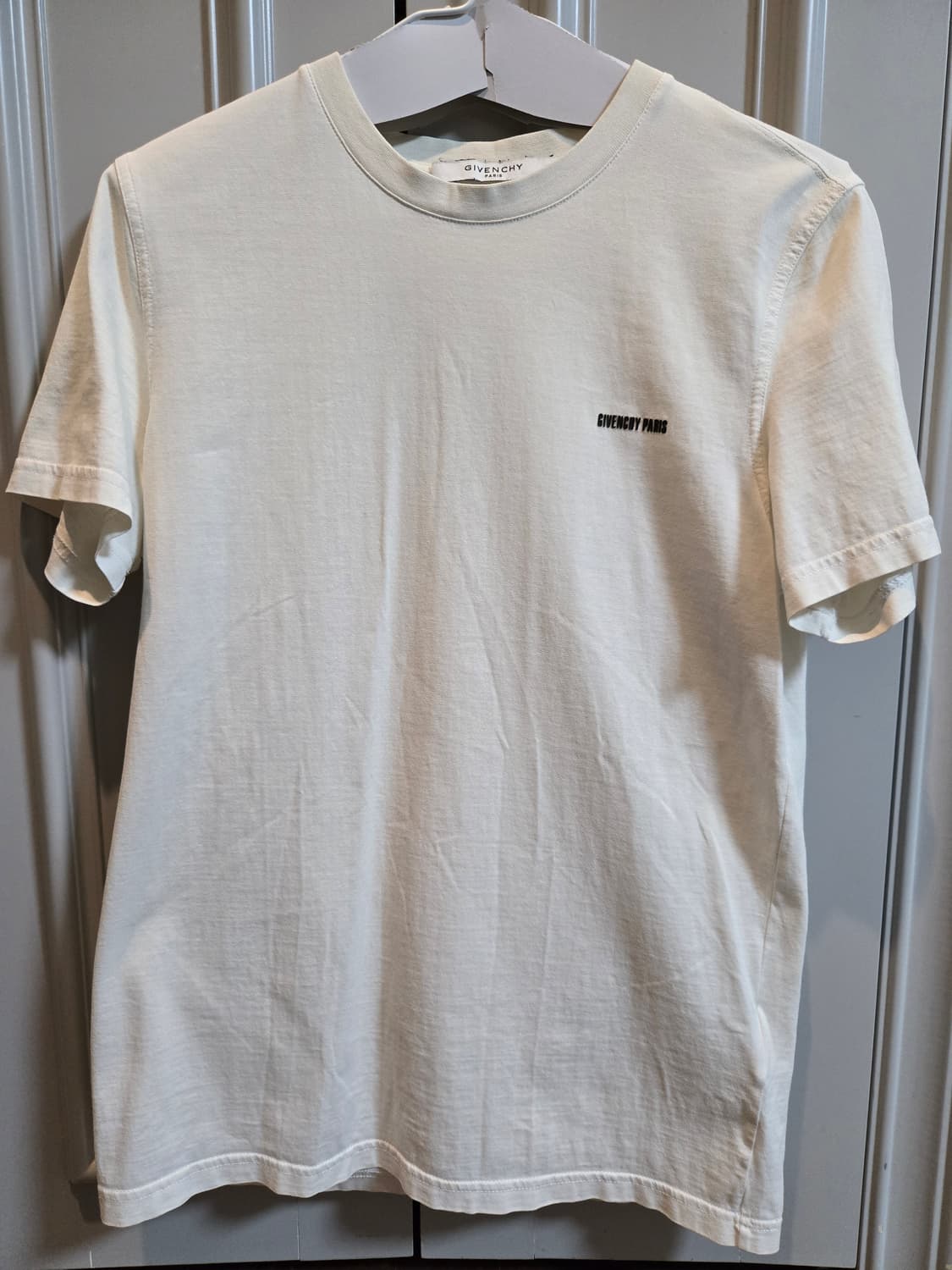 지방시 반팔 판매합니다 상품이미지2