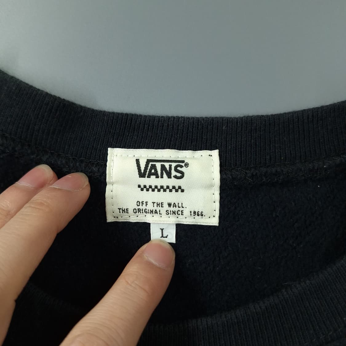 VANS 반스 JP 블랙 화이트 빅 로고프린팅 베이직 기모 맨투맨 티셔츠 상품이미지9