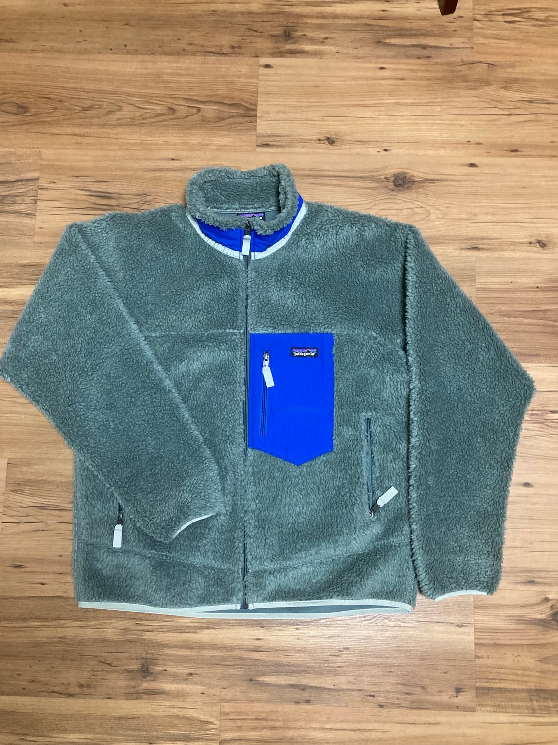 파타고니아 레트로x 카키블루 상품이미지1