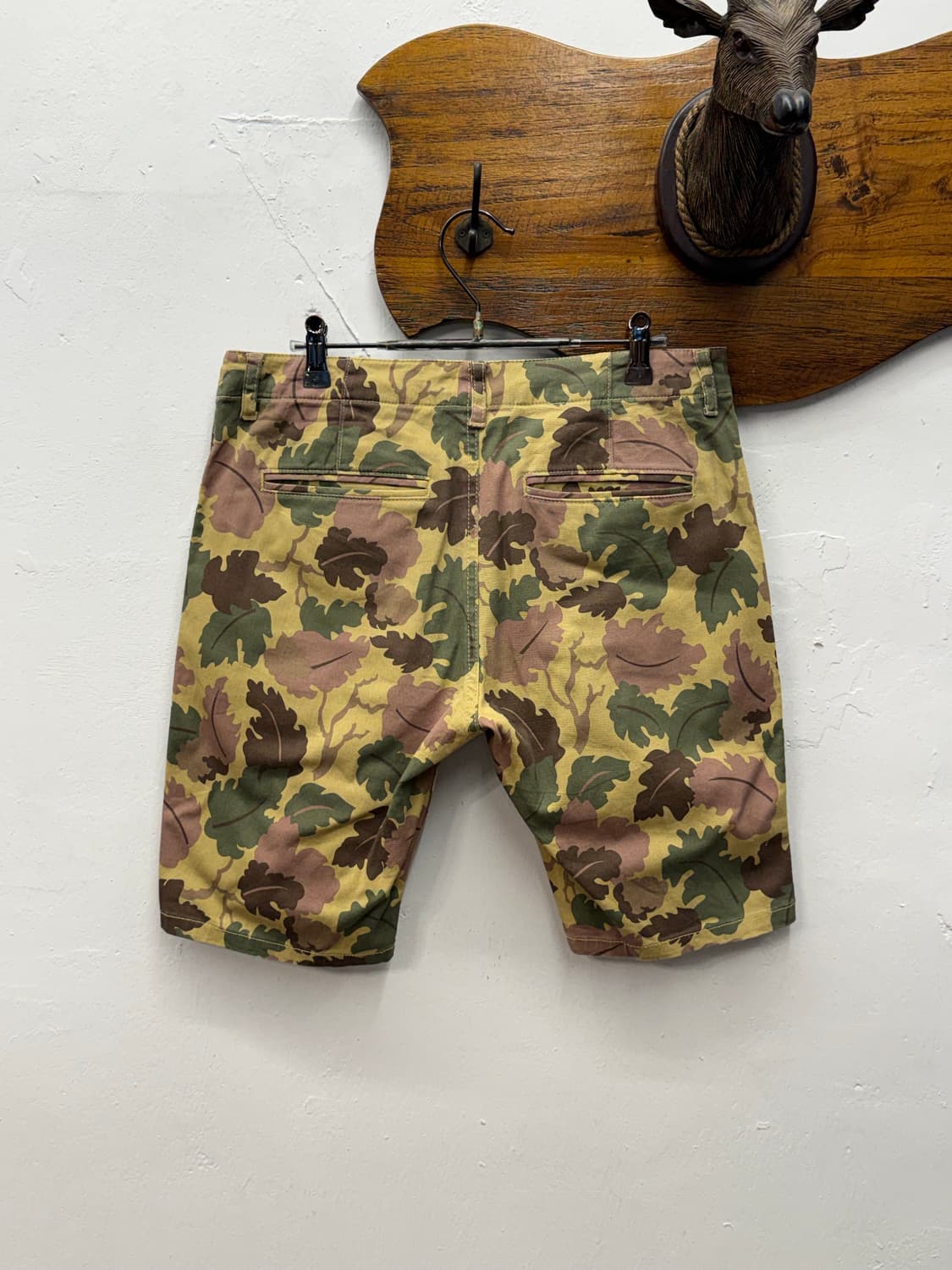BEAMS HEART Camouflage Leaf Pattern Shor 상품이미지4