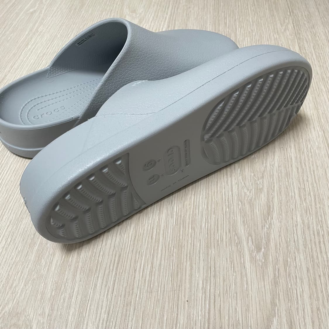 크록스/ 딜런 라이트그레이/ 270 상품이미지4