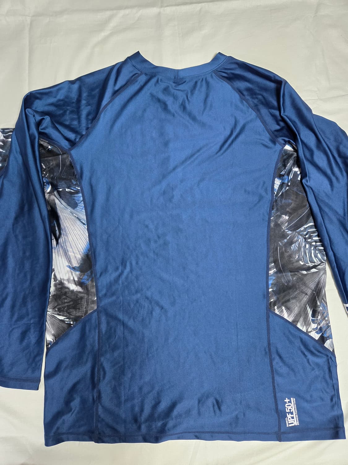 배럴 레쉬가드 상품이미지2