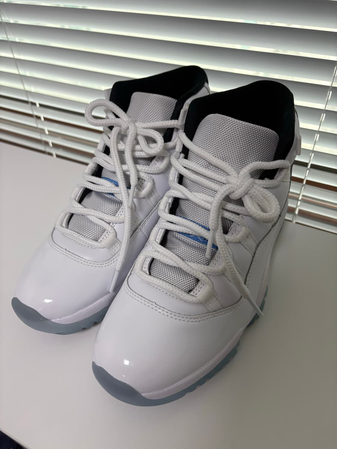 나이키 에어 조던11 레트로 레전드 블루 260 상품이미지2