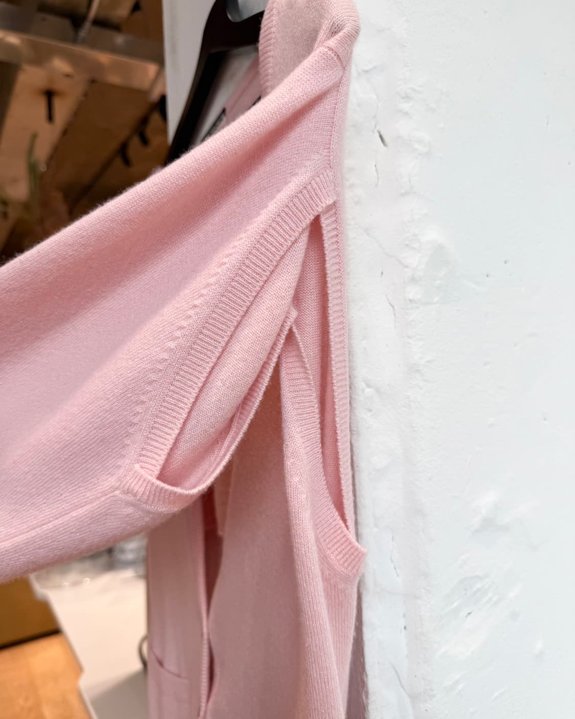 크리스토퍼 케인 핑크 컷아웃 캐시미어 가디건  상품이미지8