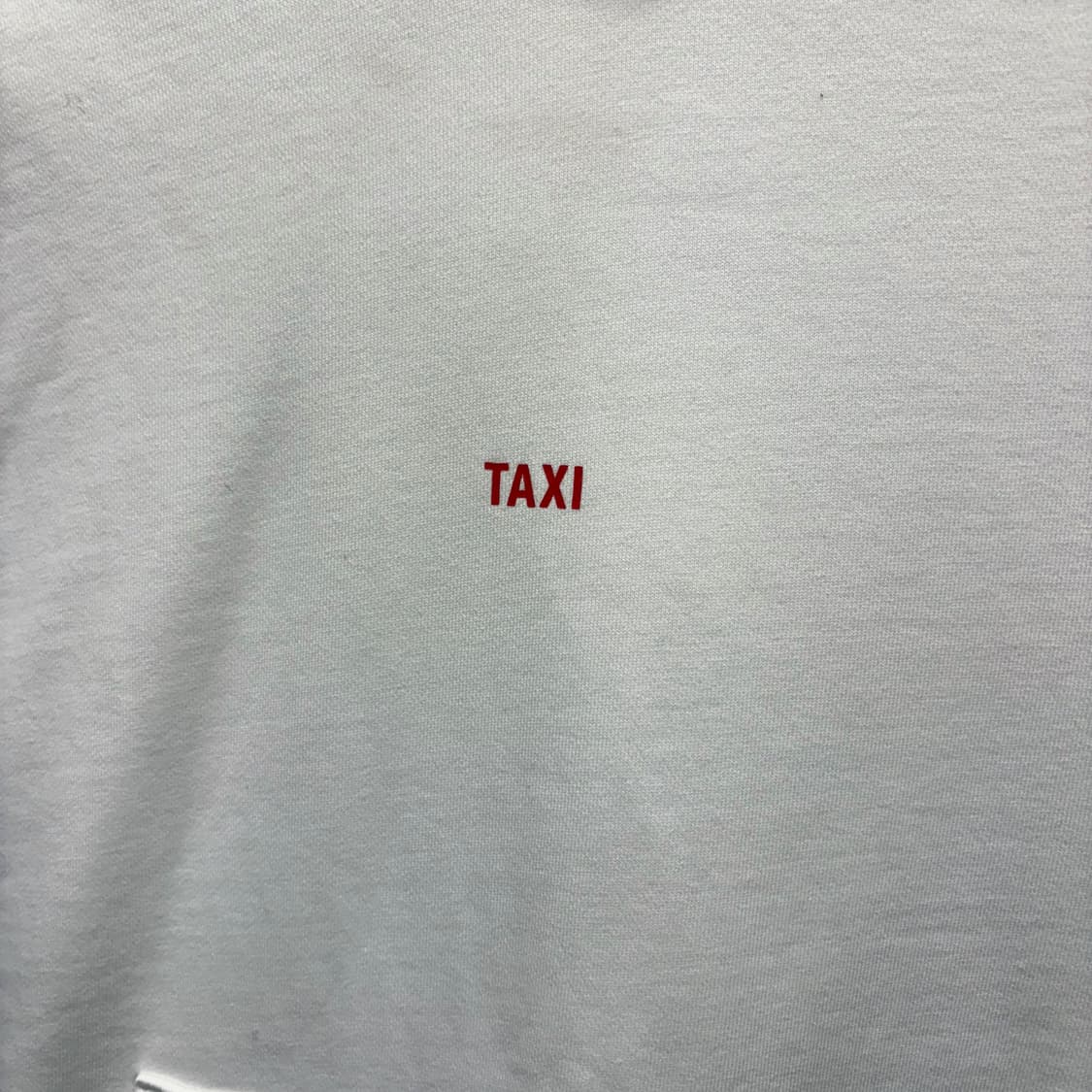 헬무트랭 후드 티셔츠 미니멀 레드 프린트 후면 빅 로고 디테일 화이트 상품이미지4