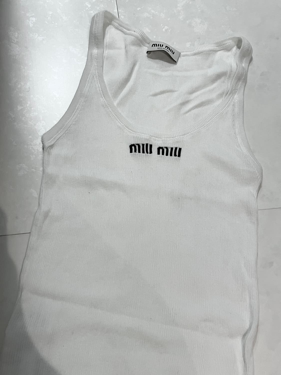 미우미우 슬리브리스 상품이미지3