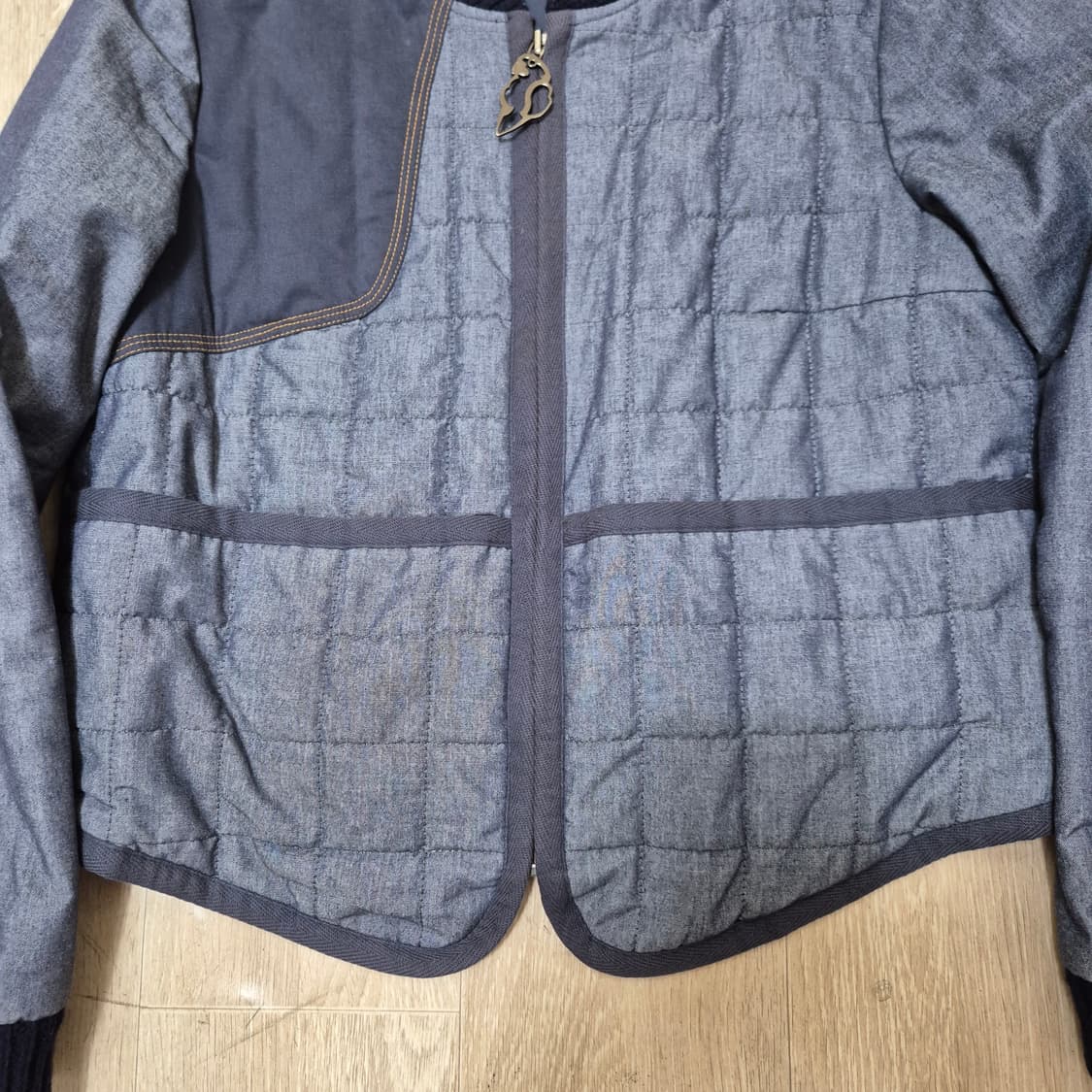 질바이 질스튜어트 뉴욕 여성 크롭 퀼팅자켓 상품이미지3